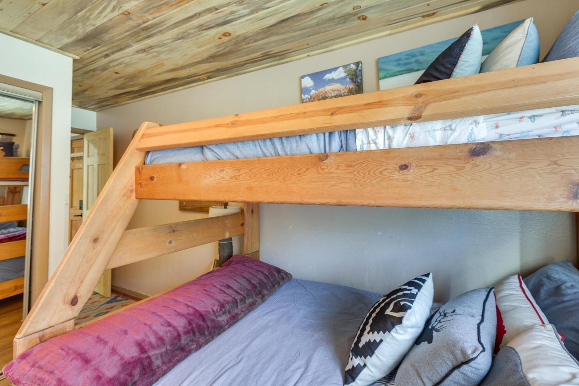 Ski-In Red River Retreat Balcony, Mountain Views! Buitenkant foto
