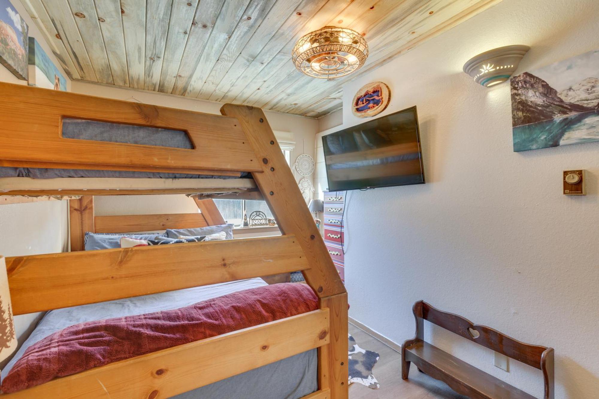 Ski-In Red River Retreat Balcony, Mountain Views! Buitenkant foto