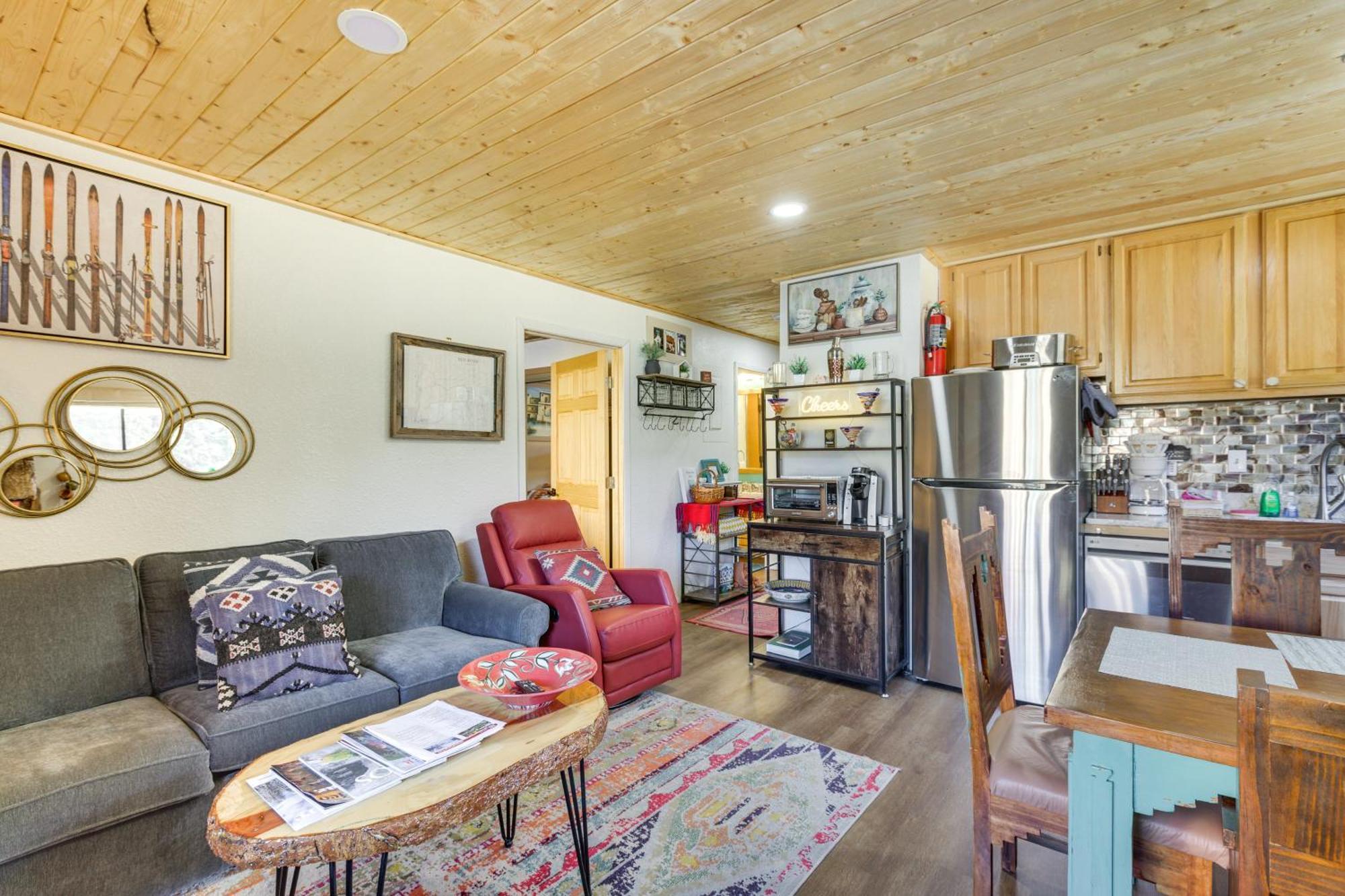Ski-In Red River Retreat Balcony, Mountain Views! Buitenkant foto